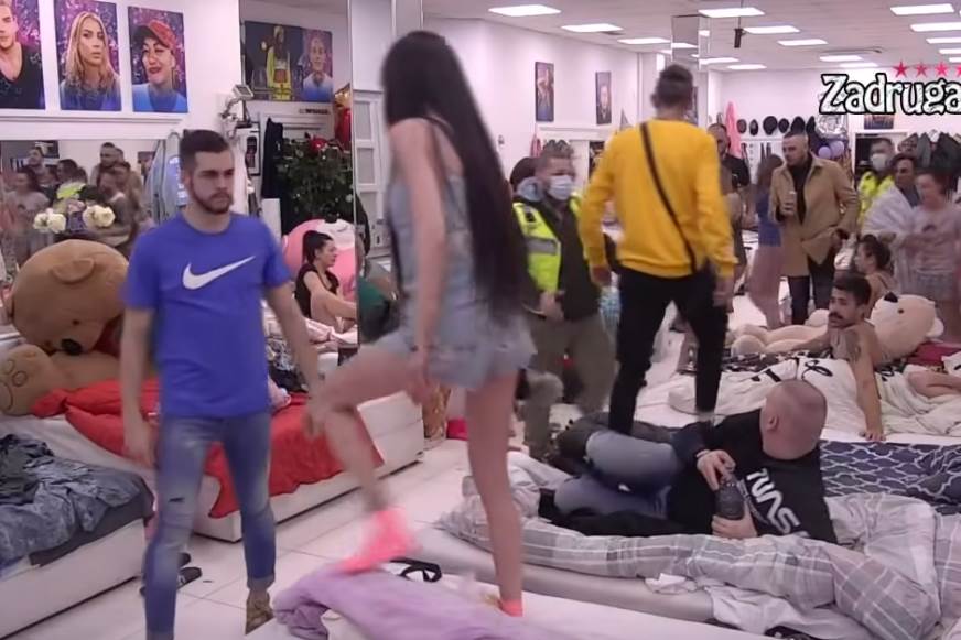 zadruga tuča fran i andjelo sanja i paula tara krenula da bije pujasa video