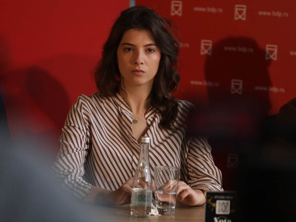 iva ilincic mika aleksic skola glume optuzbe