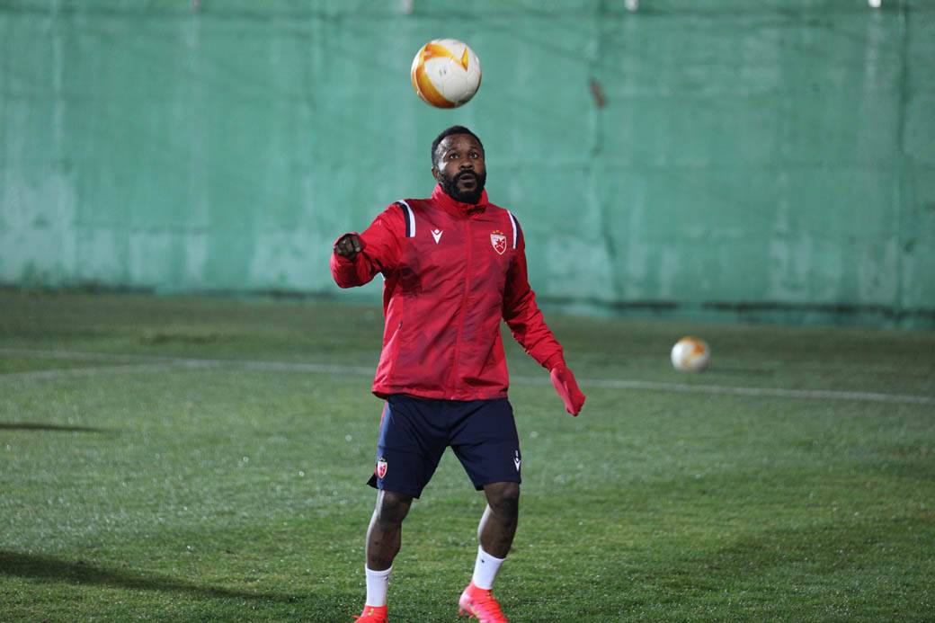 crvena zvezda milan trening marakana dejan stanković