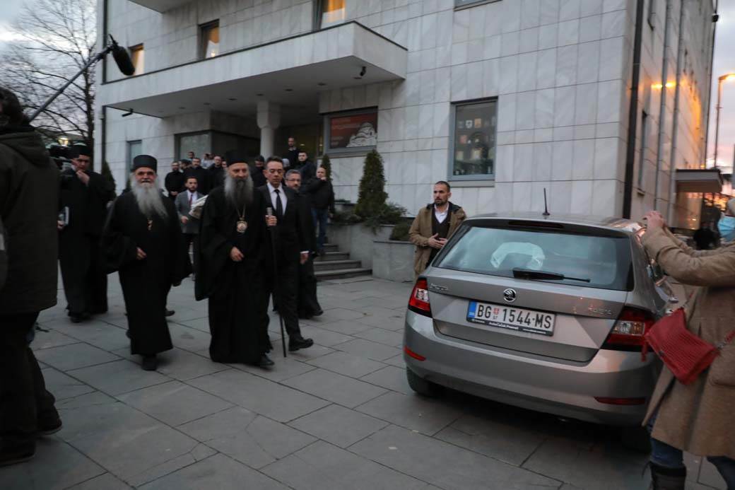 novi patrijarh porfirije slike video