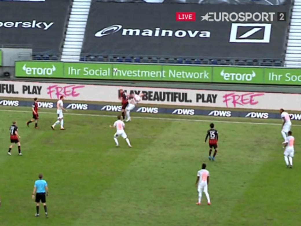 luka jovic povreda sudar krvava glava niklas zile ajntraht bajern bundesliga