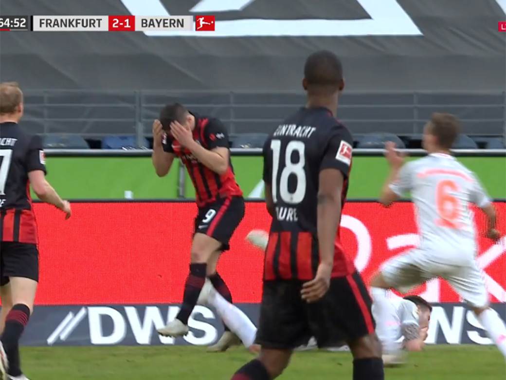 luka jovic povreda sudar krvava glava niklas zile ajntraht bajern bundesliga