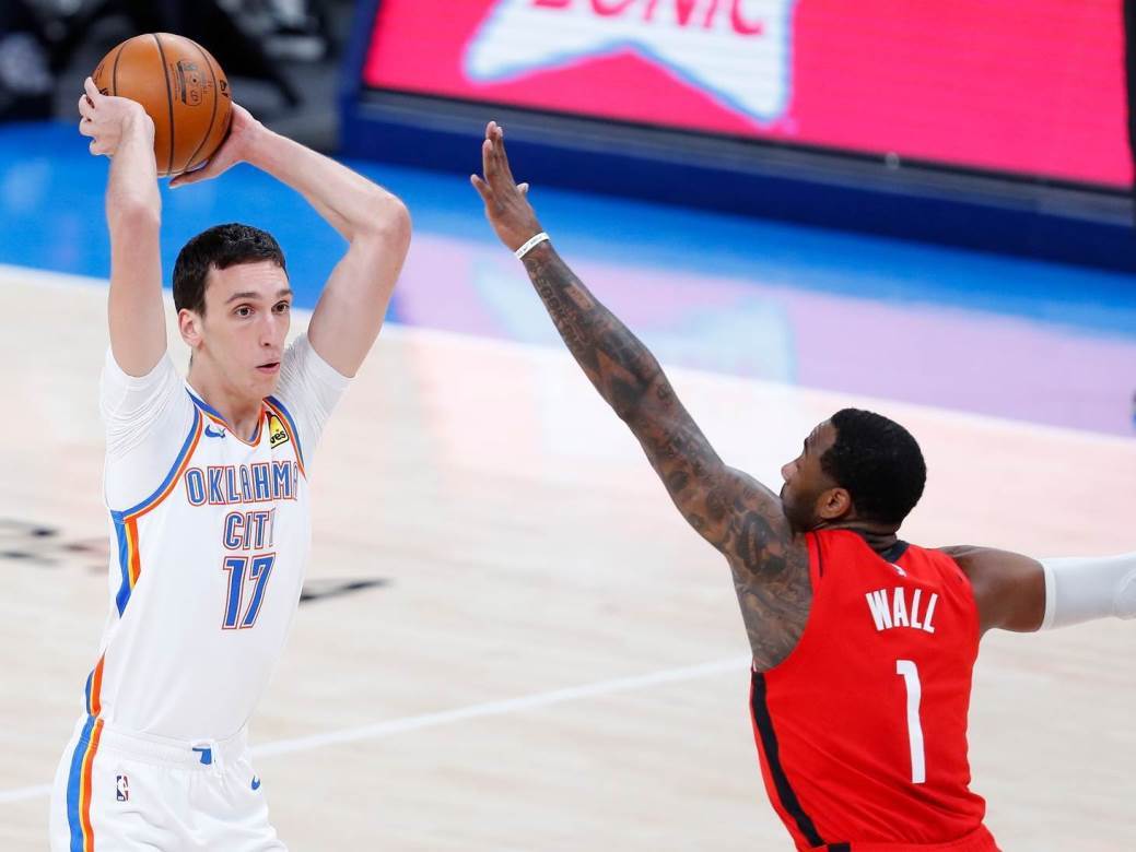 Aleksej Pokuševski i Janis Adetokumbo NBA Oklahoma