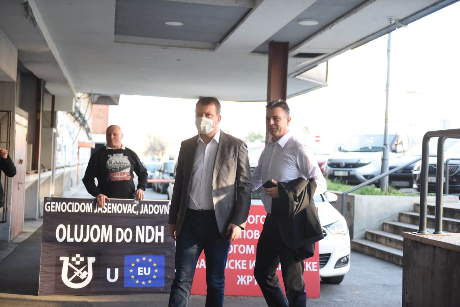 aleksandar vucic sednica predsednista sns