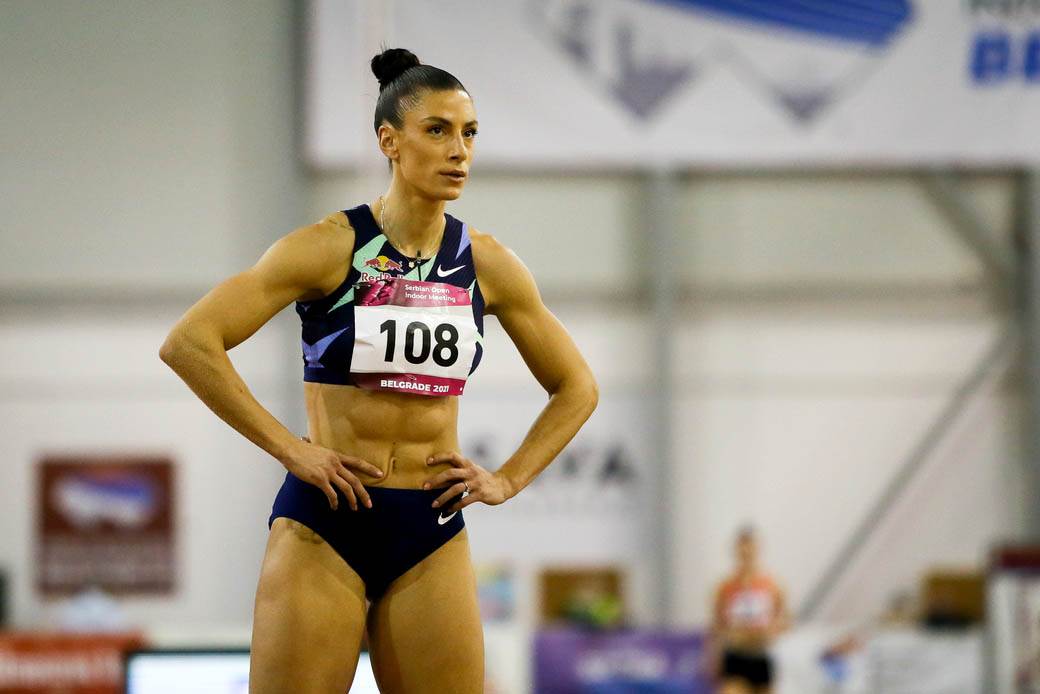 Ivana Španović u venčanici fotografije sa svadbe sa Markom Vuletom