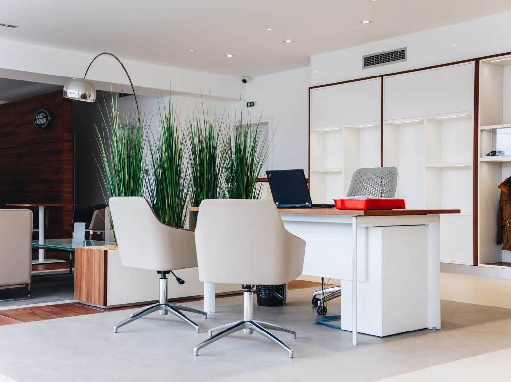 British Motors Zapad Cacak Jaguar Land Rover prodajno-servisni centar