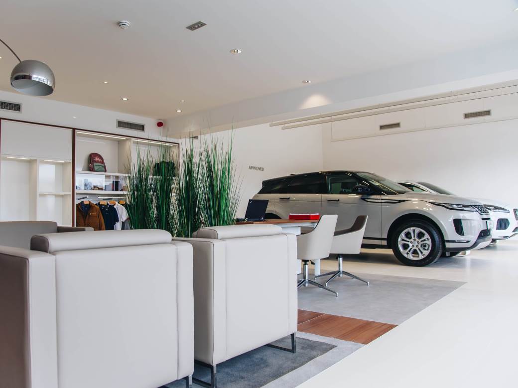 British Motors Zapad Cacak Jaguar Land Rover prodajno-servisni centar