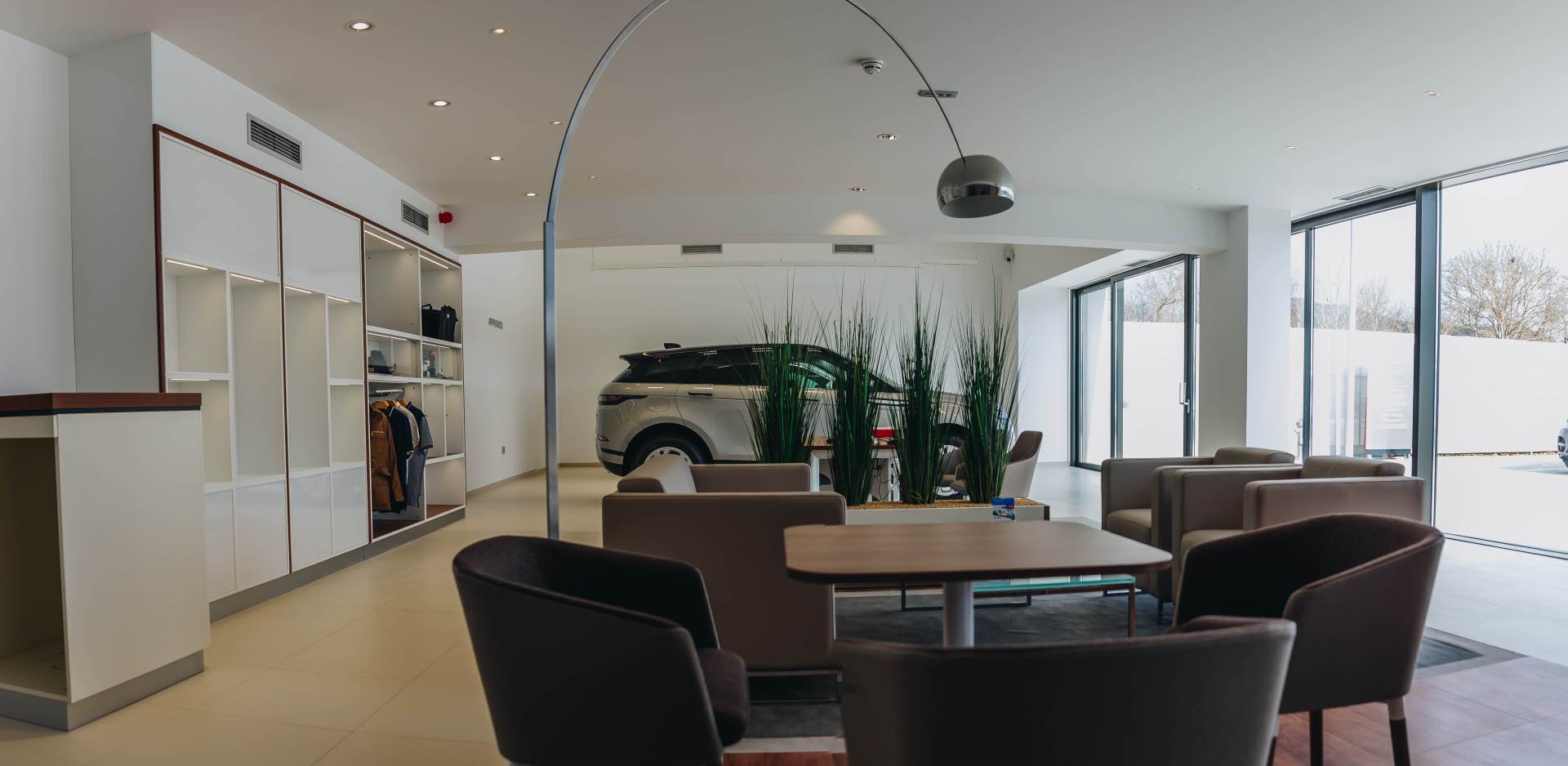 British Motors Zapad Cacak Jaguar Land Rover prodajno-servisni centar