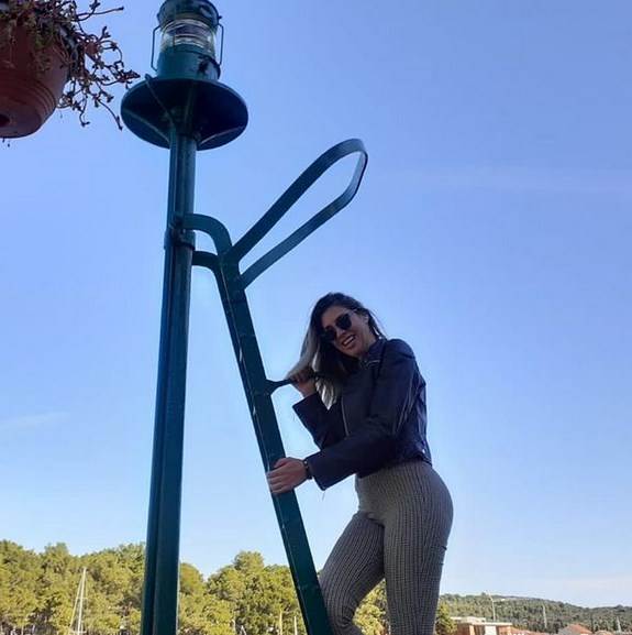 Hrvatica Mirta Šurjak na stadionu Viljareala