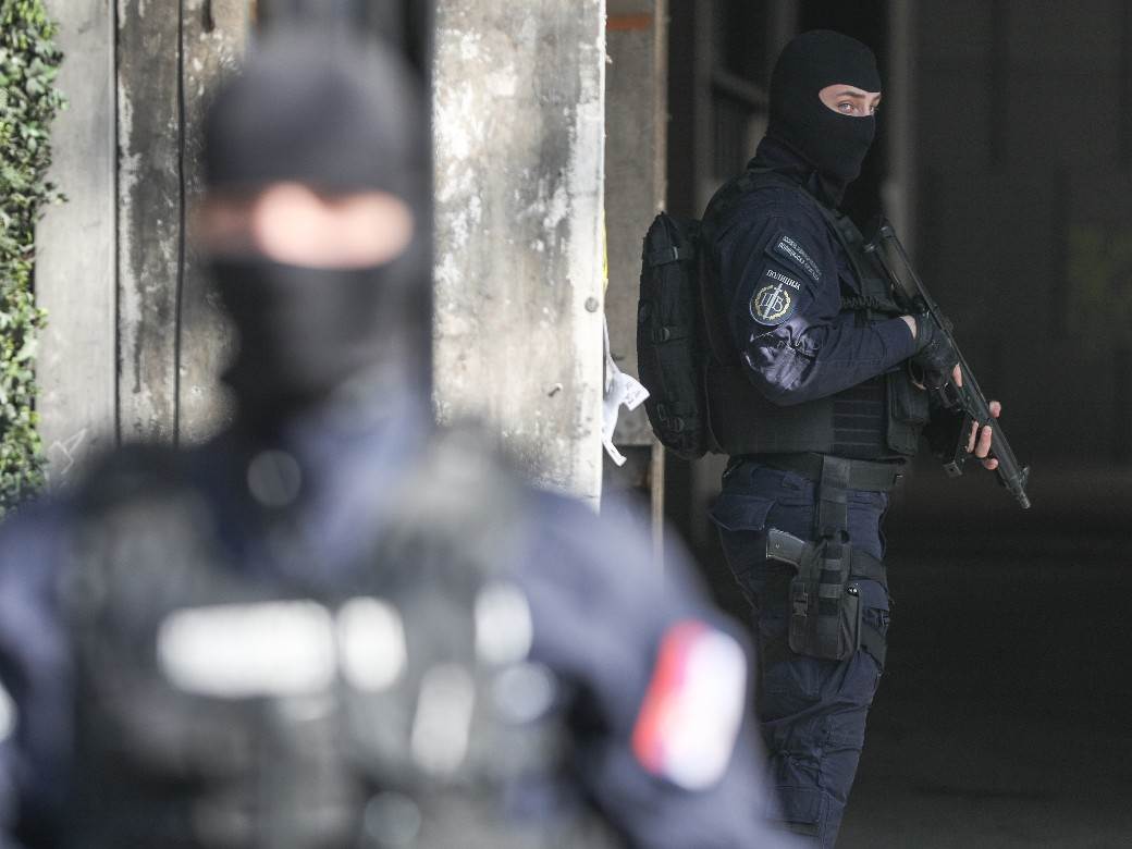 policija upala u kasinu aca bosanac pretres