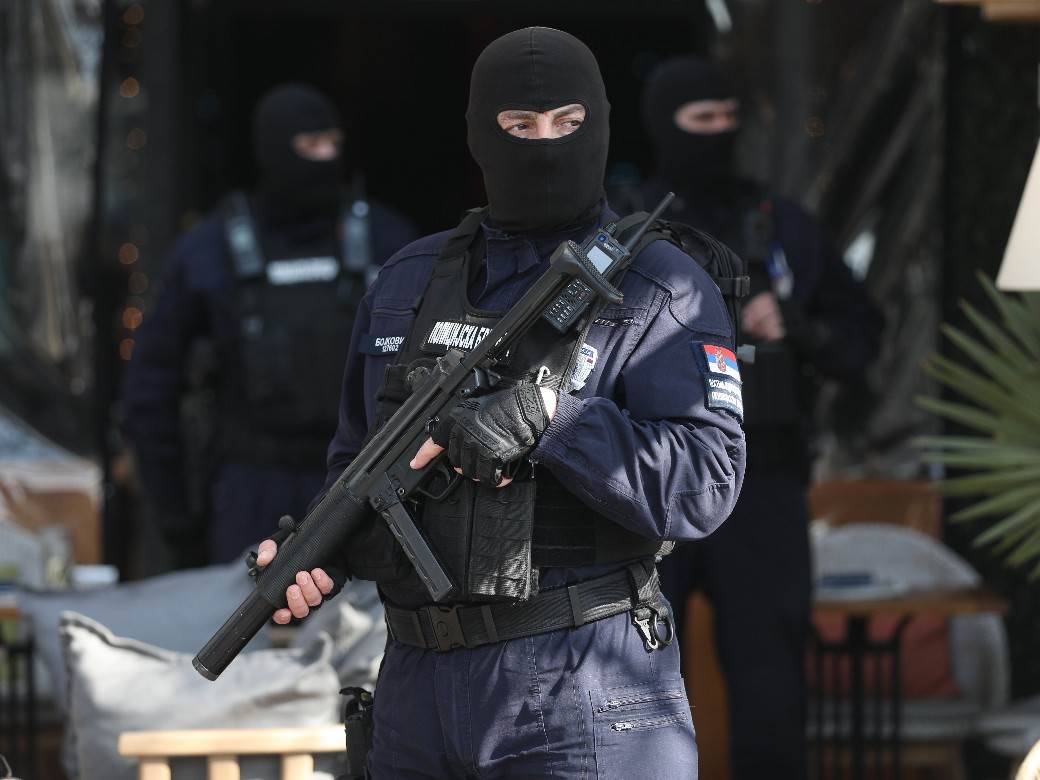 policija upala u kasinu aca bosanac pretres