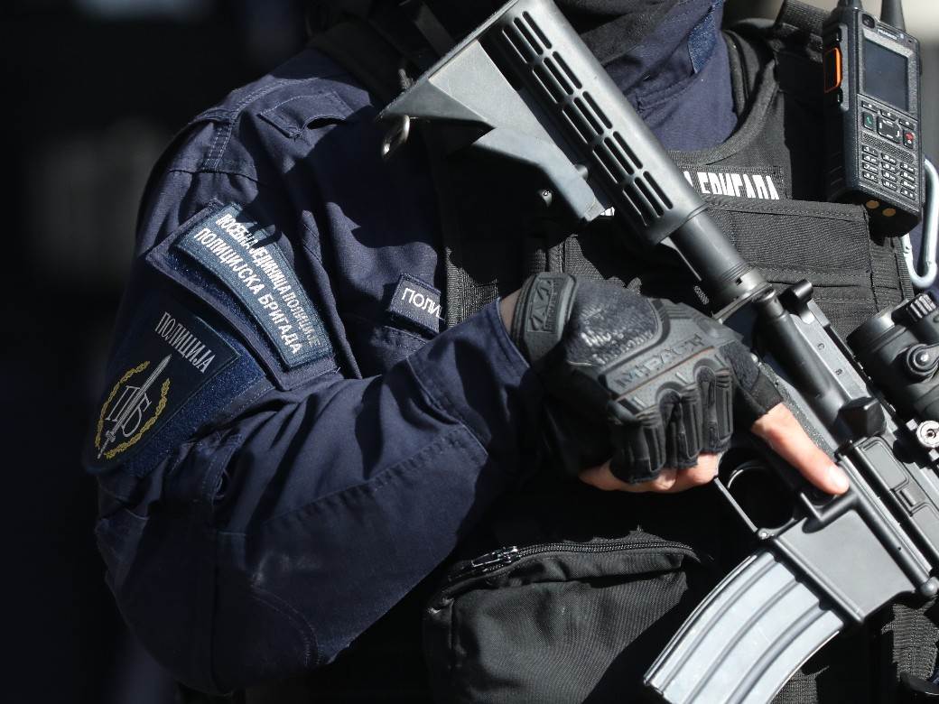 policija upala u kasinu aca bosanac pretres