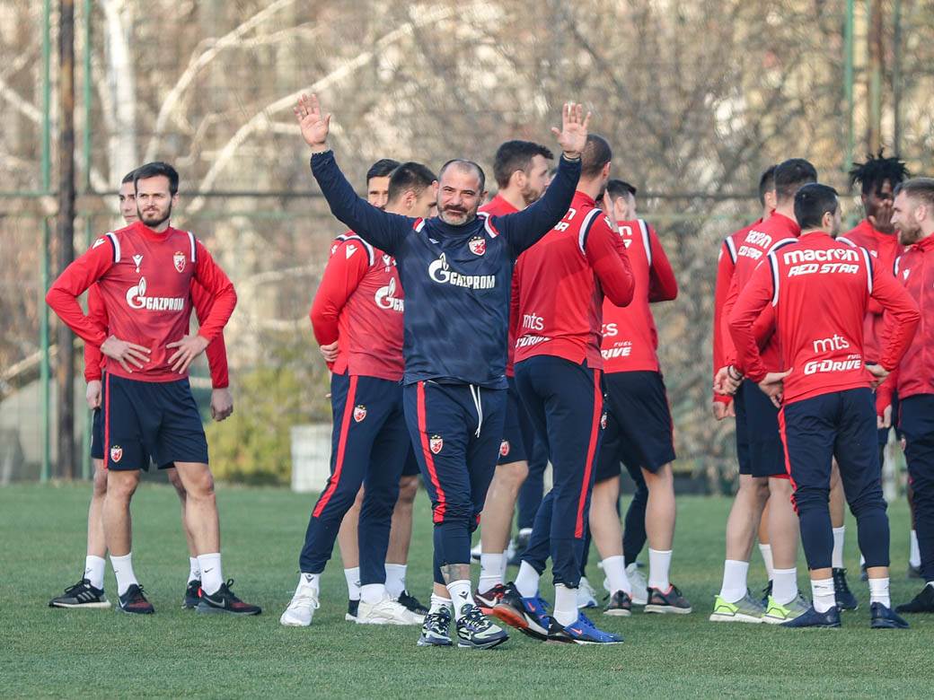 crvena zvezda doček milano navijaci delije bakljada fotografije