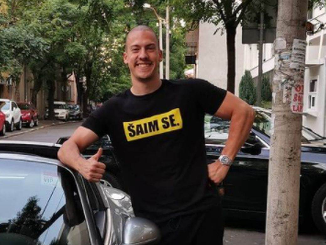 Baka Prase objavio sliku s majkom Kike Đukić