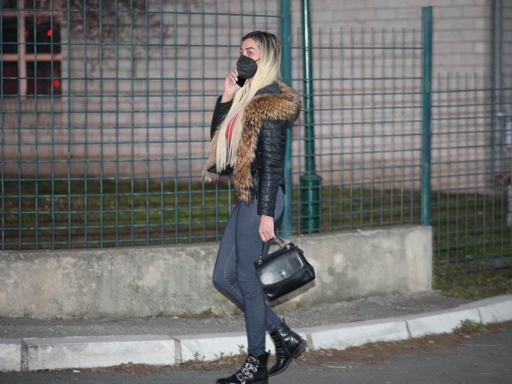 Tijana Ajfon objavila snimak iz Palate pravde, prate je tri advokata