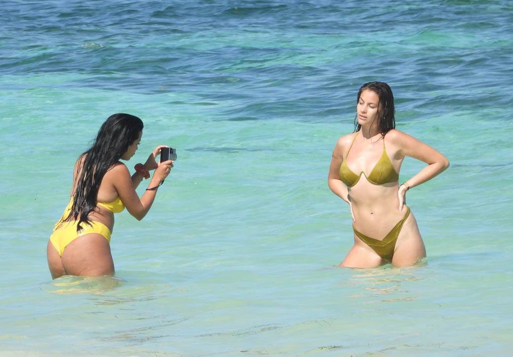 dezire kordero desire cordero kristijano ronaldo bivsa devojka fotografije