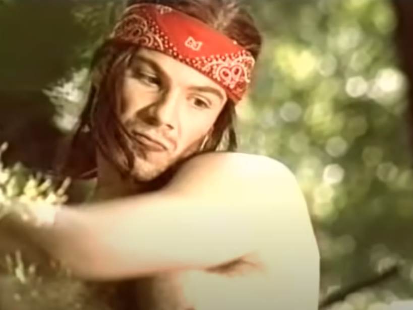 Greška u Cecinom spotu za pesmu Idi dok si mlad