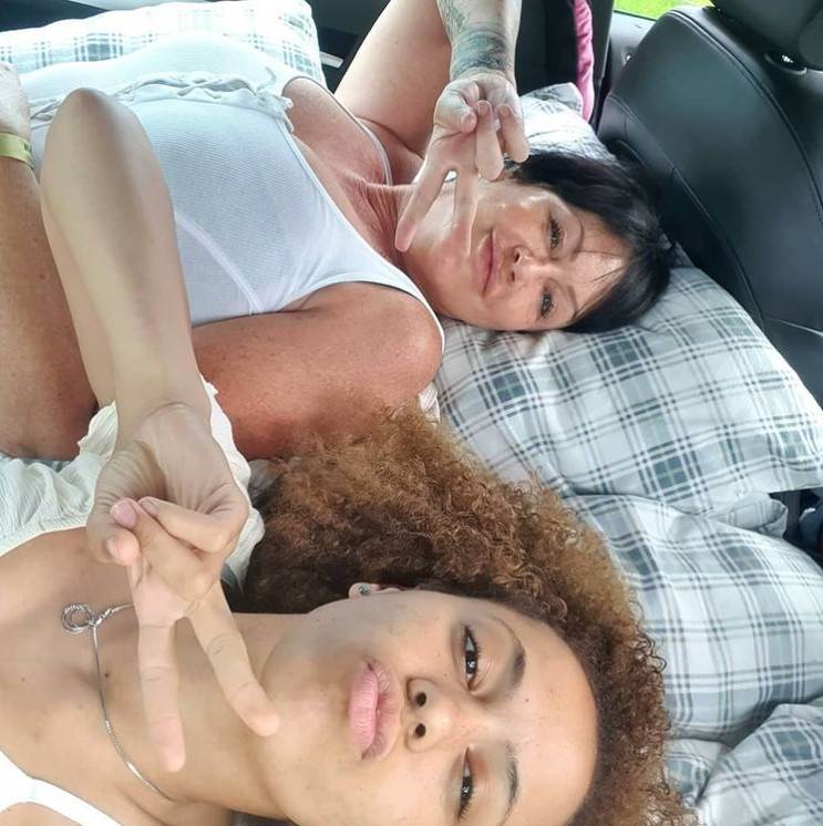 majka cerka gole fotografije majka i cerka se skidaju zajedno