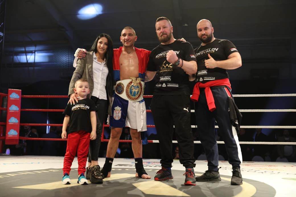 veljko raznatovic bogdana kik boks mec aleksandar konovalov
