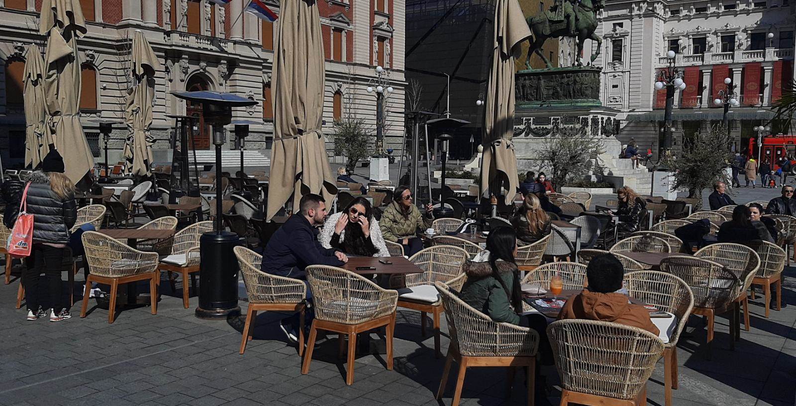 mere tokom vikenda 12 sati  fotografije