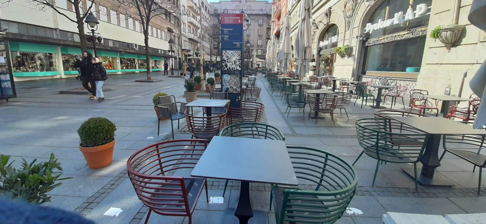 mere tokom vikenda 12 sati  fotografije