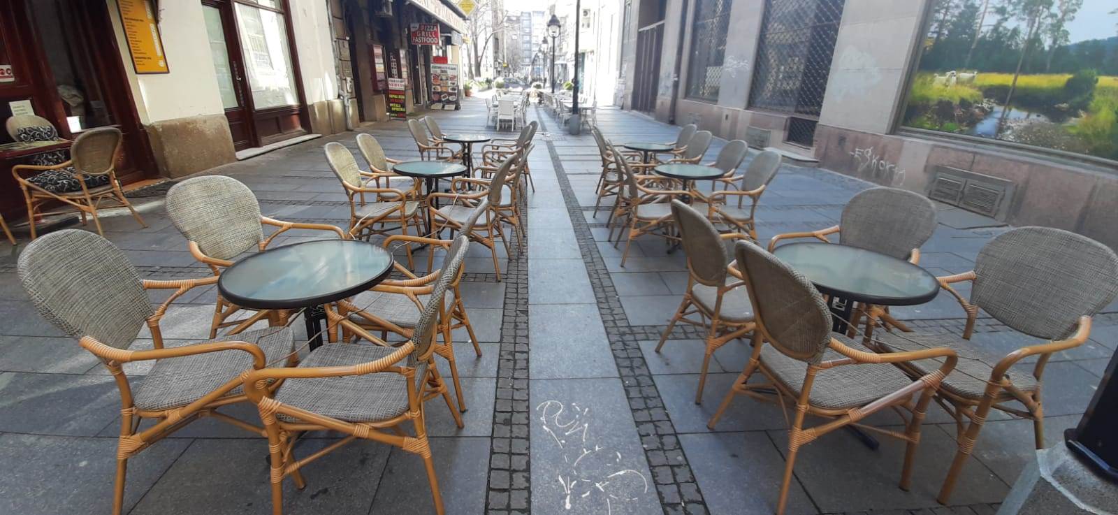 mere tokom vikenda 12 sati  fotografije