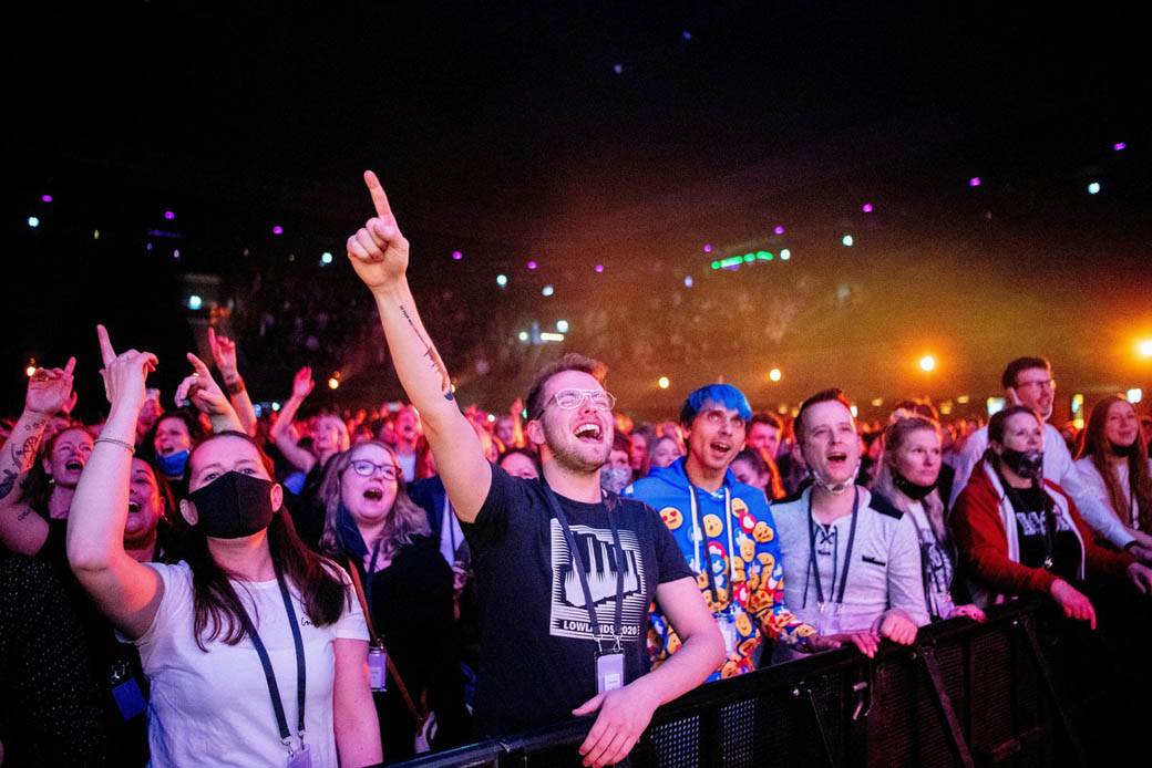 koncert korona zurka pcr test negativan amsterdam holandija fotografije