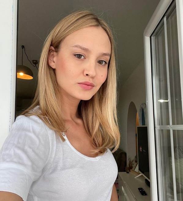 Jelena Helen Babić Sneki tetka