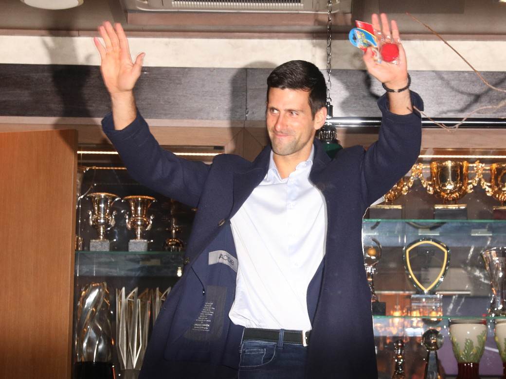 novak docek beograd australija napad