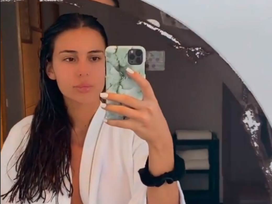 anastasija raznatovic bez sminke 