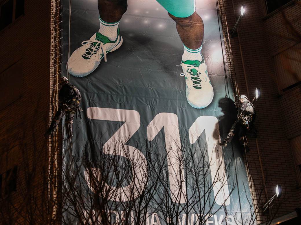 novak docek beograd australija napad