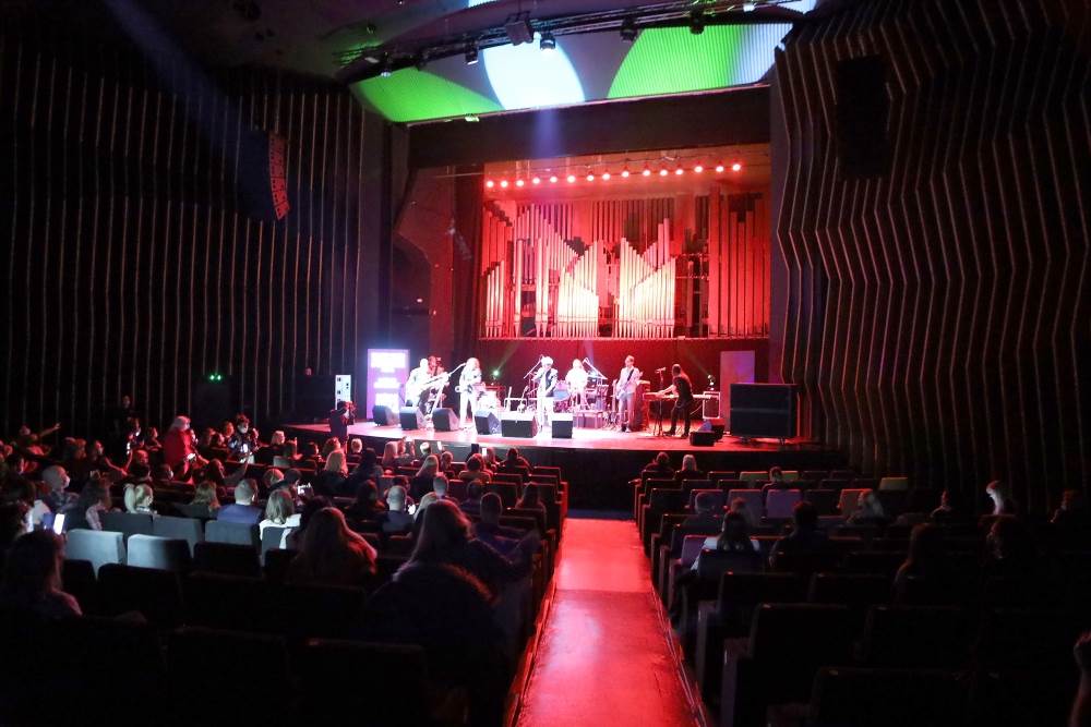 Kako su poginuli članovi Crvene jabuke?