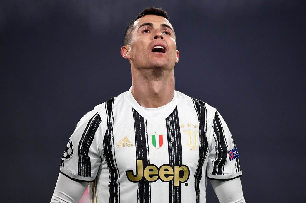 kristijano ronaldo reakcije liga šampiona poraz juventus porto fotografije