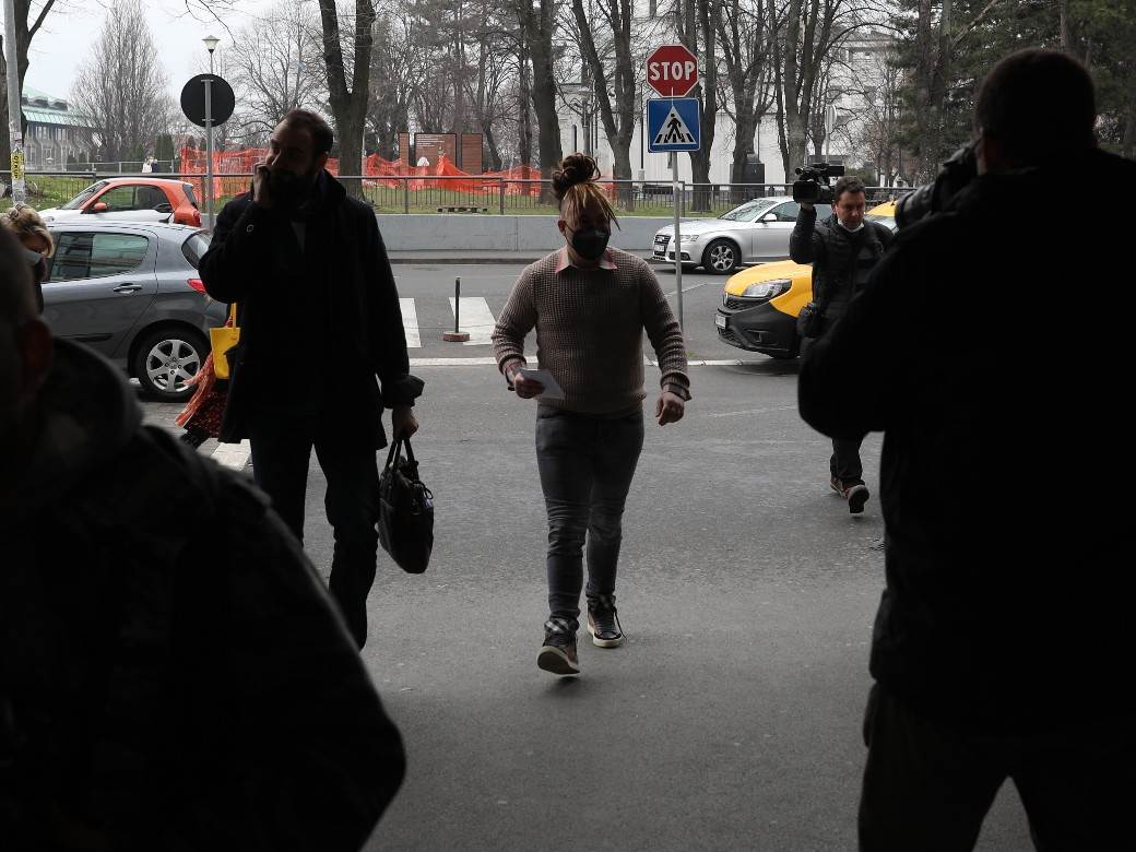 rasta ispred suda sudjenje droga foto