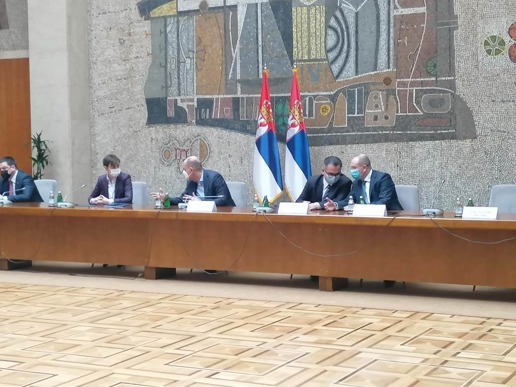 nove mere za vikend sednica kriznog staba radno vreme prodavnica kafica