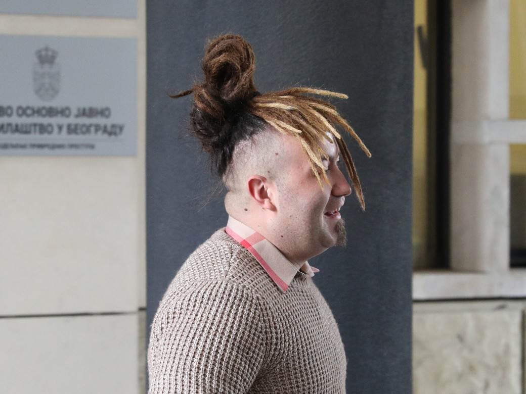 rasta ispred suda sudjenje droga foto