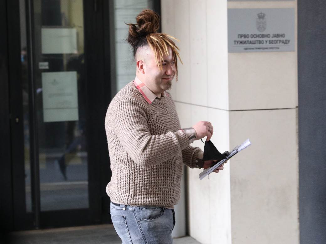 rasta ispred suda sudjenje droga foto