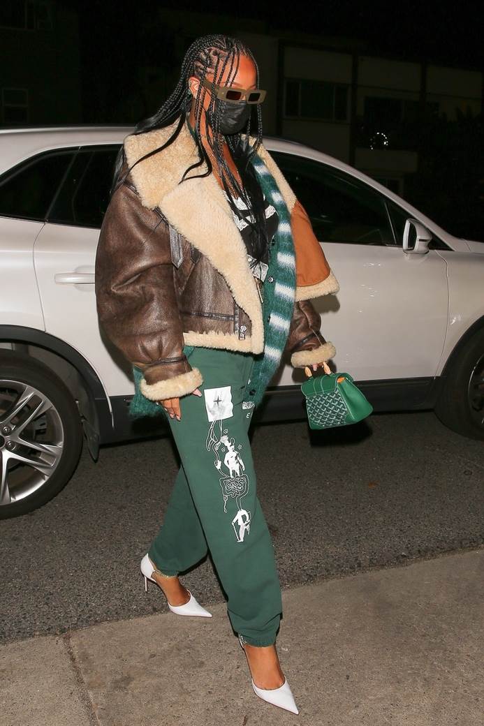 rijana odevna kombinacija moda izgled stajling kikice pevačica