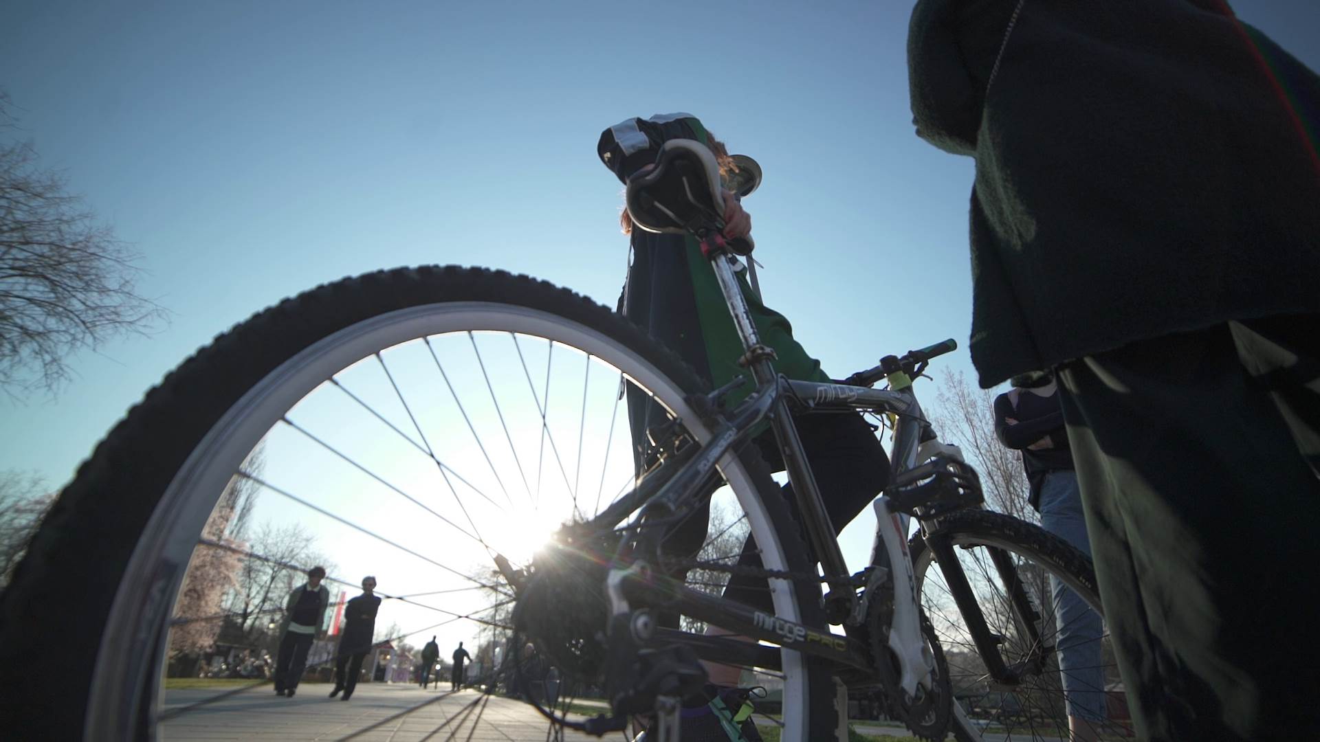 biciklom do zagreba novosadjanke humanitarna akcija