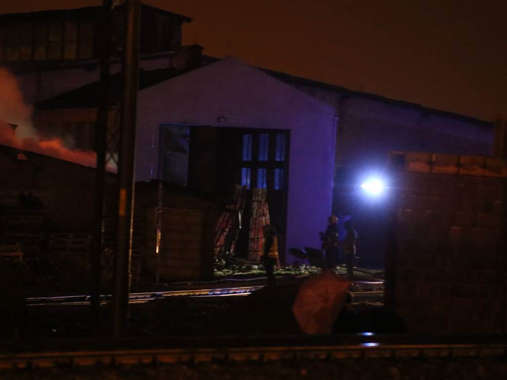 pancevo pozar stara staklara video snimak