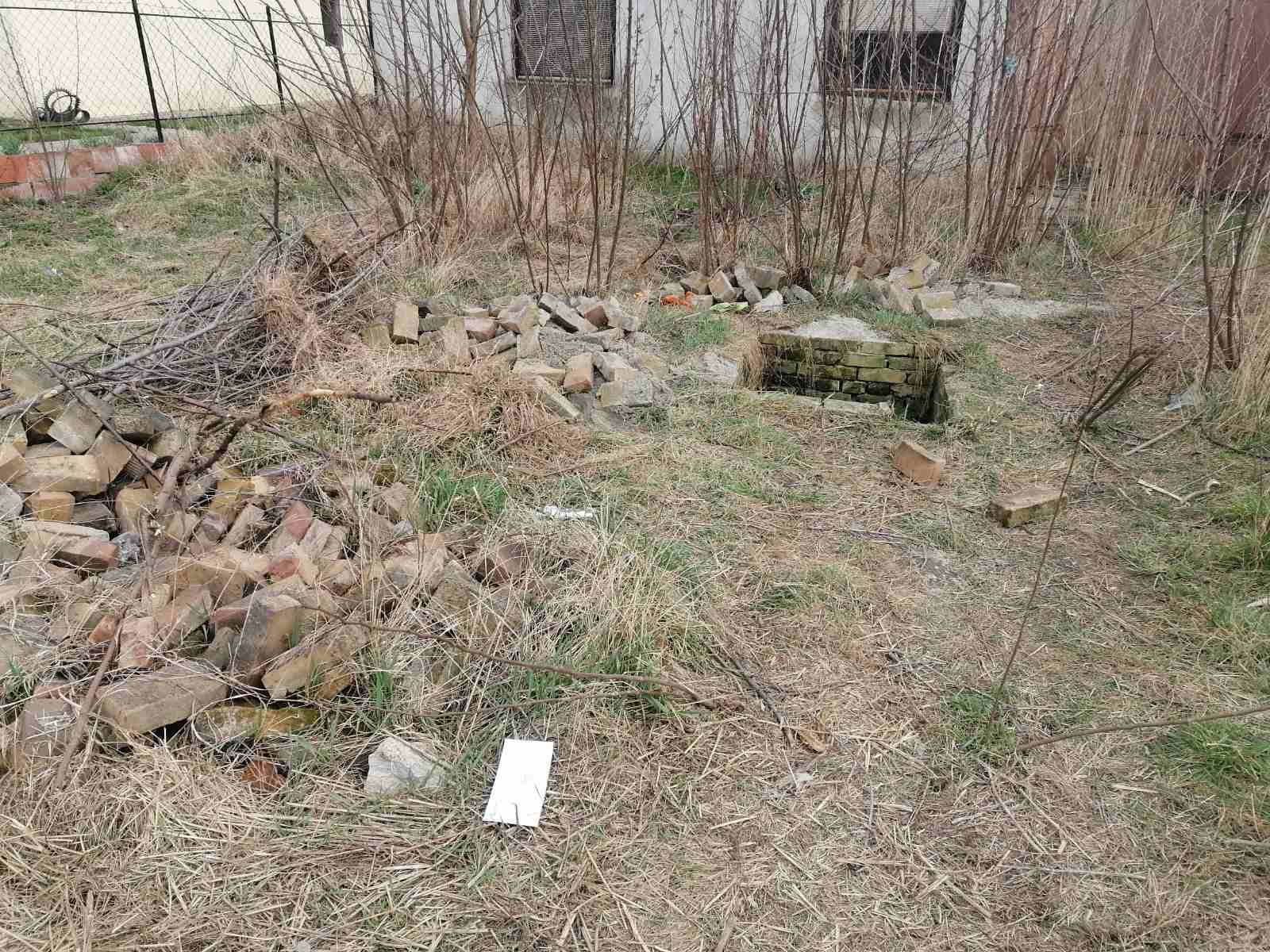 uhapsena zbog ubistva majke becej zatrpana u jami pesak i cigle