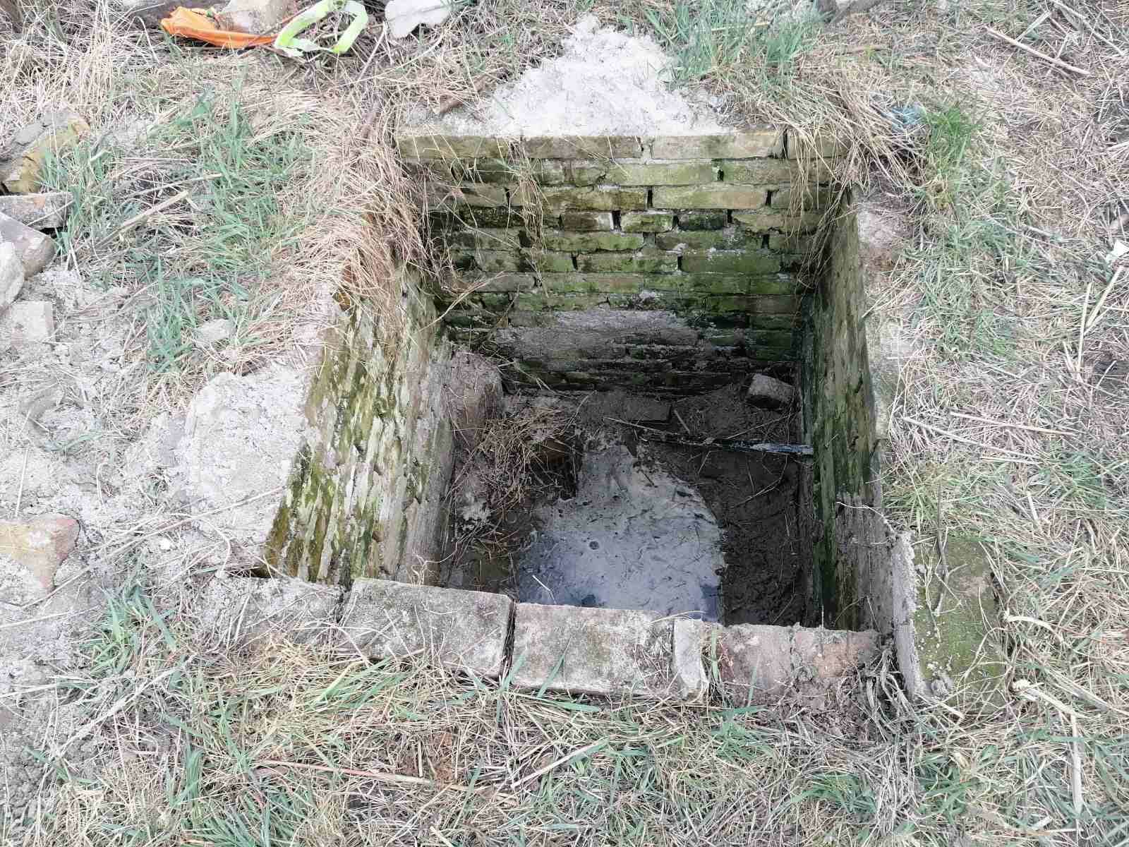 uhapsena zbog ubistva majke becej zatrpana u jami pesak i cigle