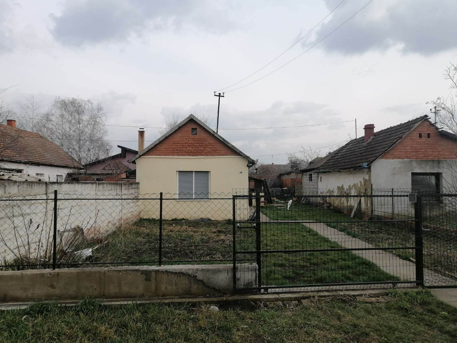 uhapsena zbog ubistva majke becej zatrpana u jami pesak i cigle