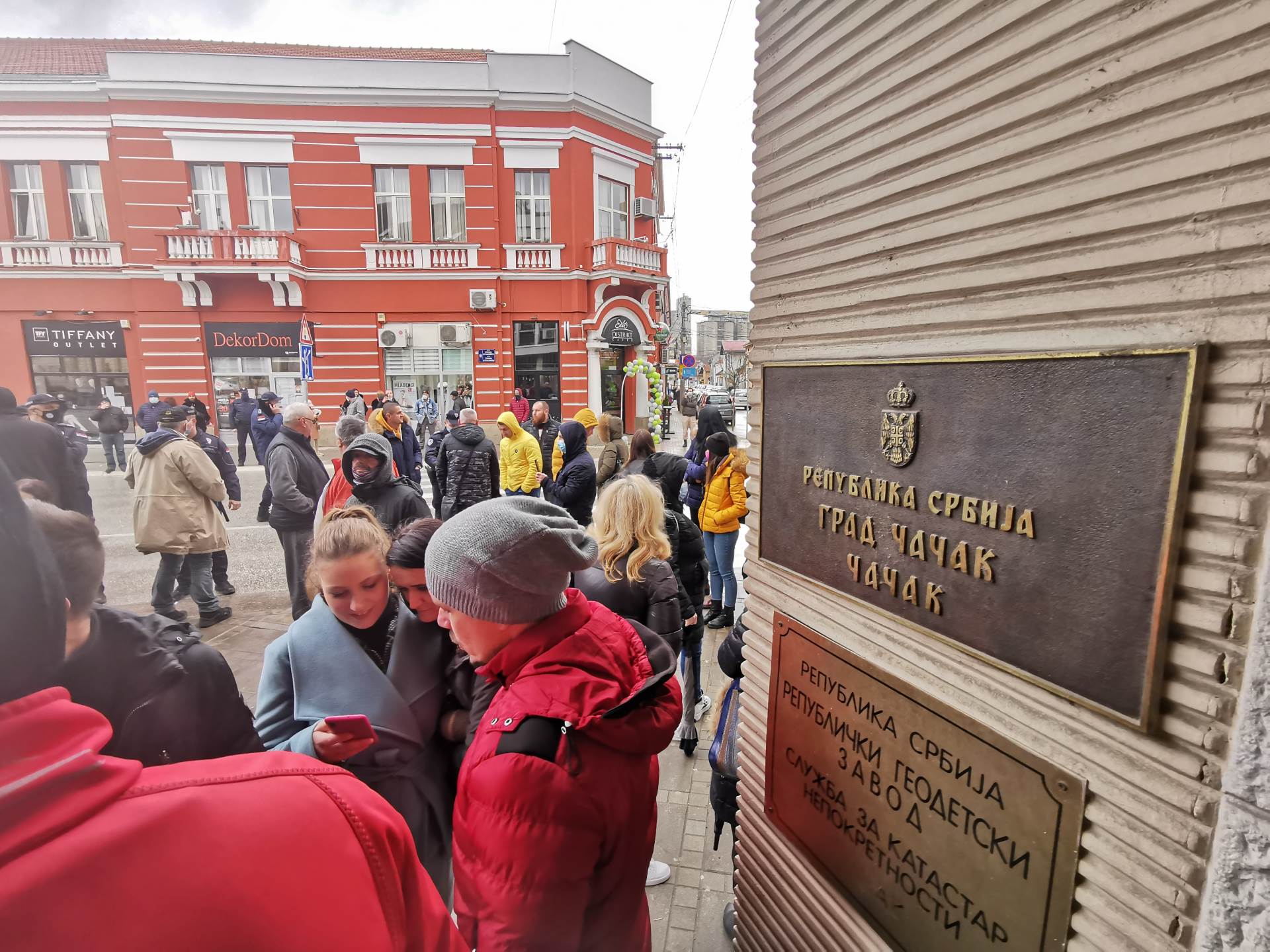 cacak protesti nove mere najava odluka