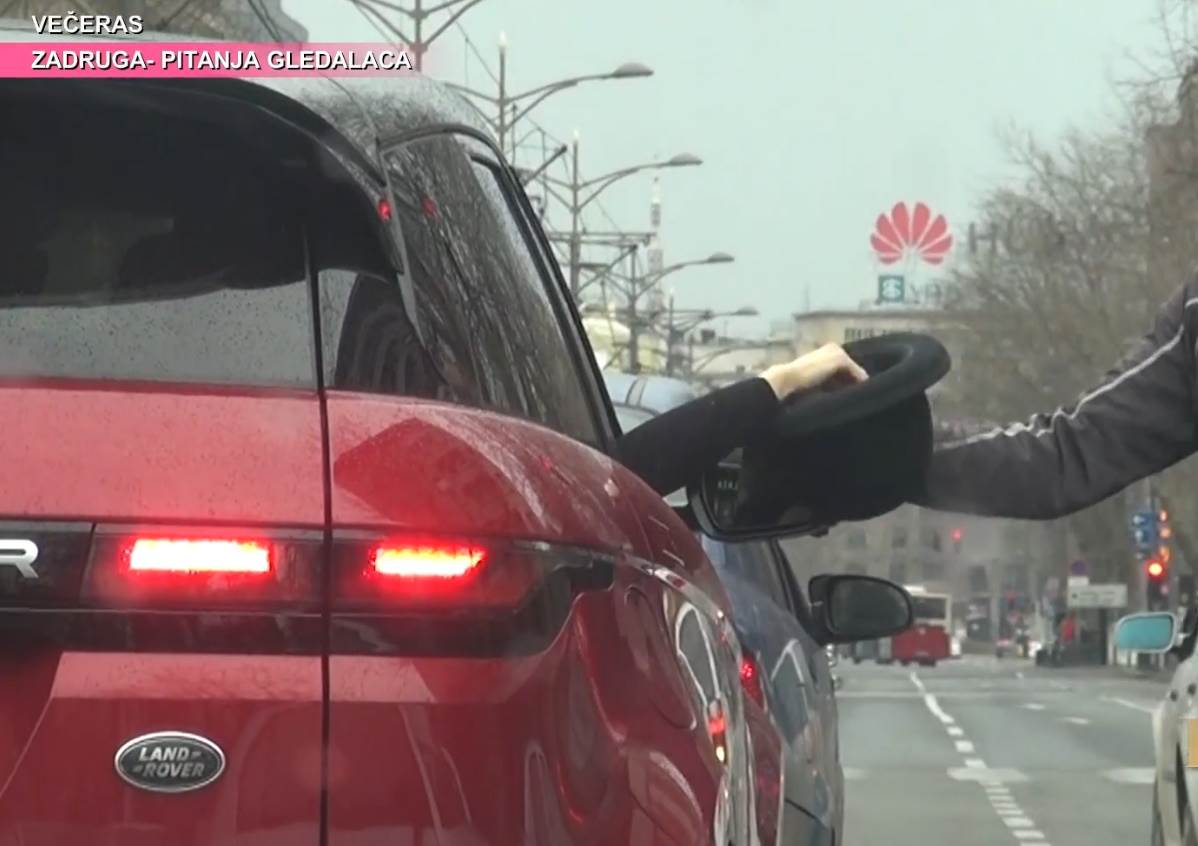 milica pavlovic kola rendz rover sport foto