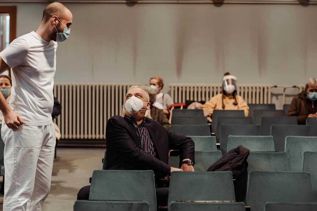 gradonacelnik subotice primio vakcinu protiv korone kovid 19