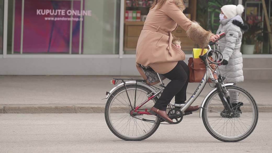 uklanja se pruga u dunavksoj dorcol linijski park tomislav momirovic