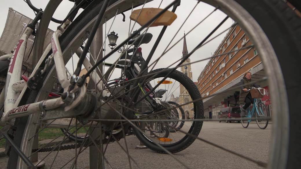 uklanja se pruga u dunavksoj dorcol linijski park tomislav momirovic