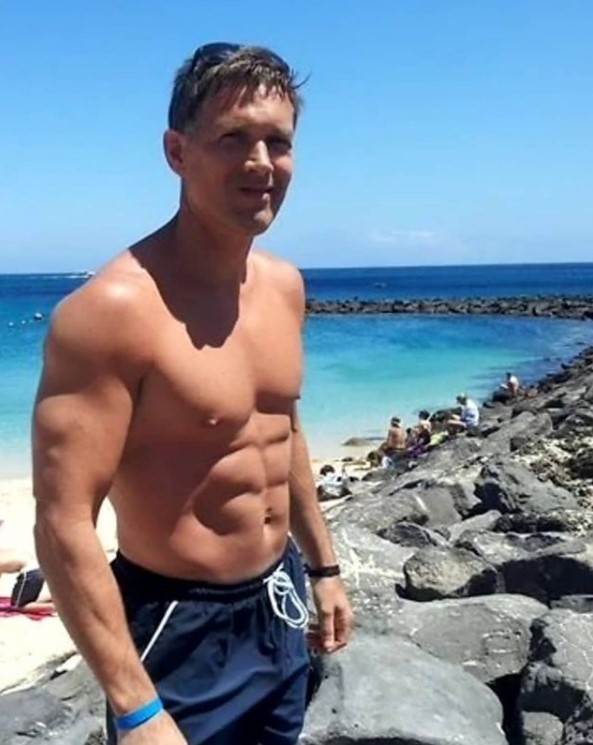 muskarci frajeri fotografije muskarac mladoliki izgled