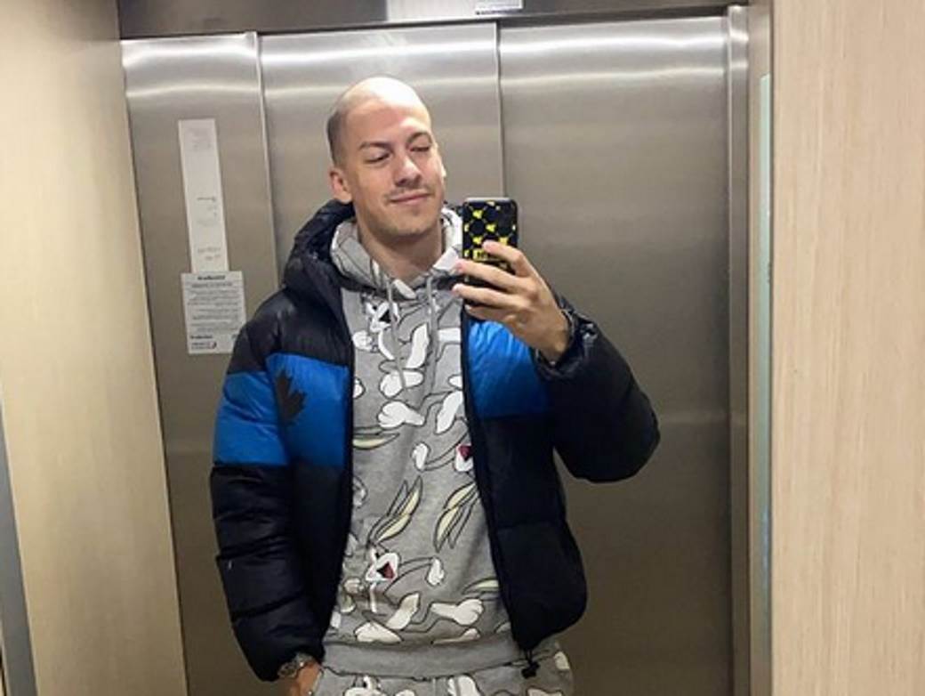 Baka Prase objavio sliku s majkom Kike Đukić